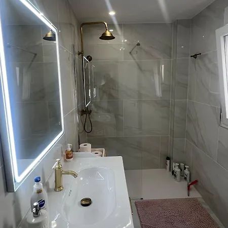 Playa Del Cura - Modern, Comfortable And Stylish Retreat * טורבייחה