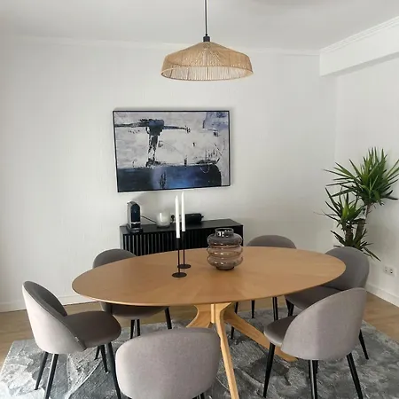 Playa Del Cura - Modern, Comfortable And Stylish Retreat דירה טורבייחה